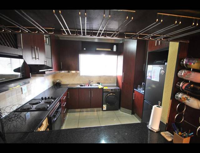 2 BEDROOM APARTMENT FOR SALE IN MULBARTON